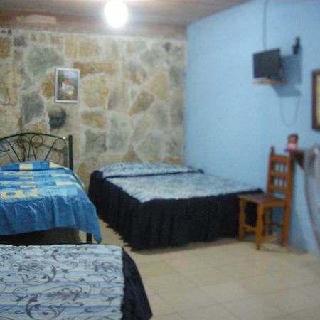Posada Ammi คูเอตซาลันเดลโปรเกรโซ ภายนอก รูปภาพ